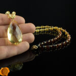 Luxury Amber Teardrop Necklace - Image 3