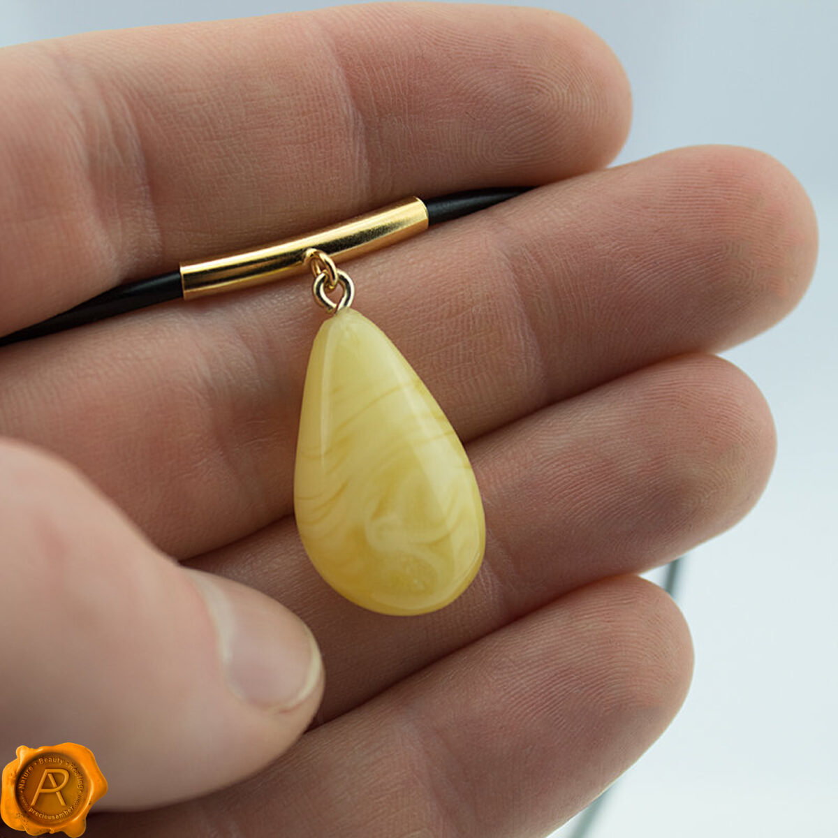 Amber Gold Choker Pendant - Image 6