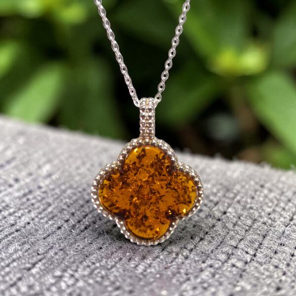 Honey Baltic Amber Four Leaf Luck Clover Silver Teardrop Pendant Charm Drop Gemstone Necklace Irish Jewellery