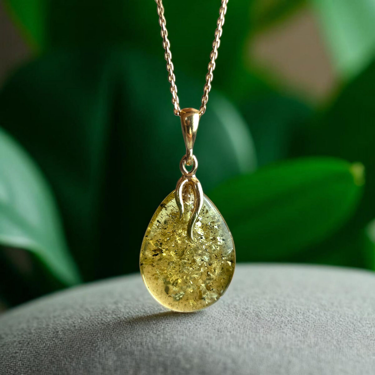 Classic-Green-Natural-Baltic-Amber-Gemstone-Teardrop-Small-Dainty-Drop-Pendant-Necklace-Silver-Gold-Jewellery-Women Green Natural Amber Gold Silver Teardrop Pendant Charm, Small Vintage Sterling Silver Drop Gemstone Necklace Dainty Green Stone Jewelry Gift