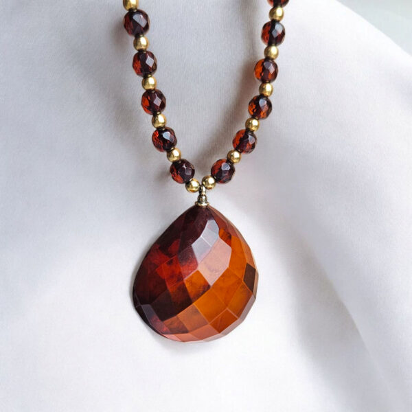 Luxurious Large Black Cherry Baltic Amber Teardrop Pendant Gold Necklace for Women, Red Chunky Gemstone Faceted Drop Jewelry Gift