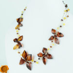 Amber Flower Necklace Cognac - Image 3