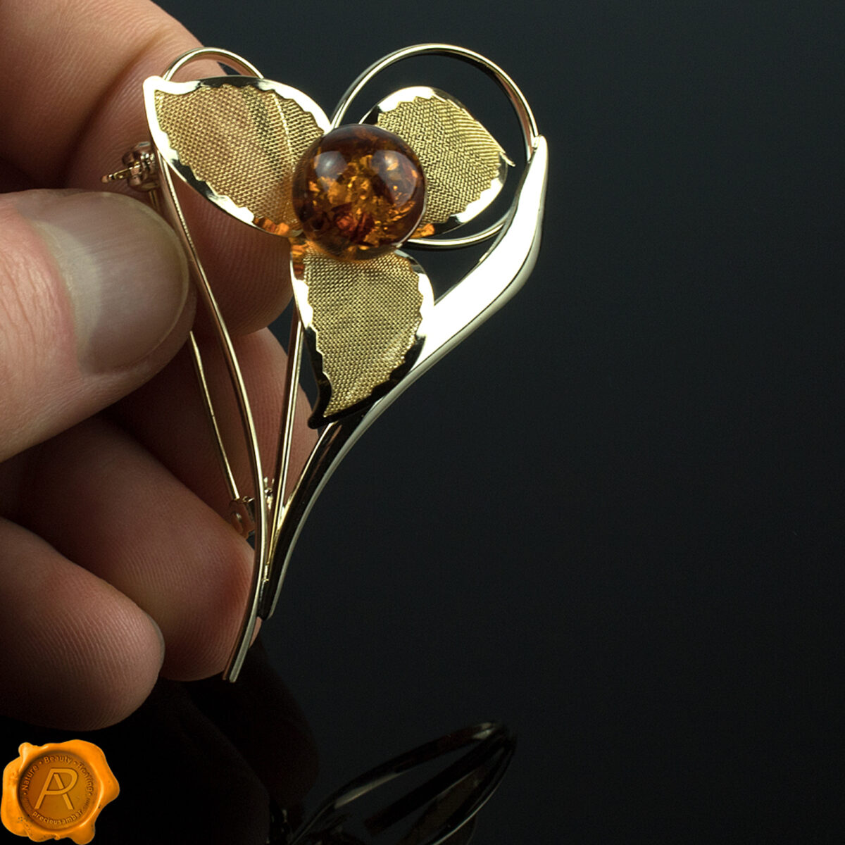 Amber Gold Flower Brooch - Image 3