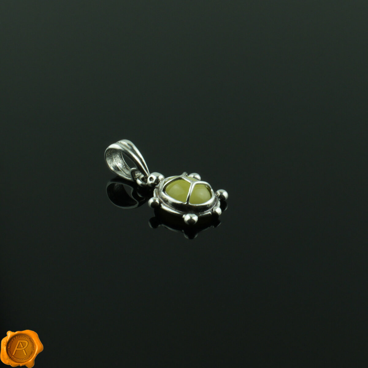 Amber Tortoise Pendant - Image 2