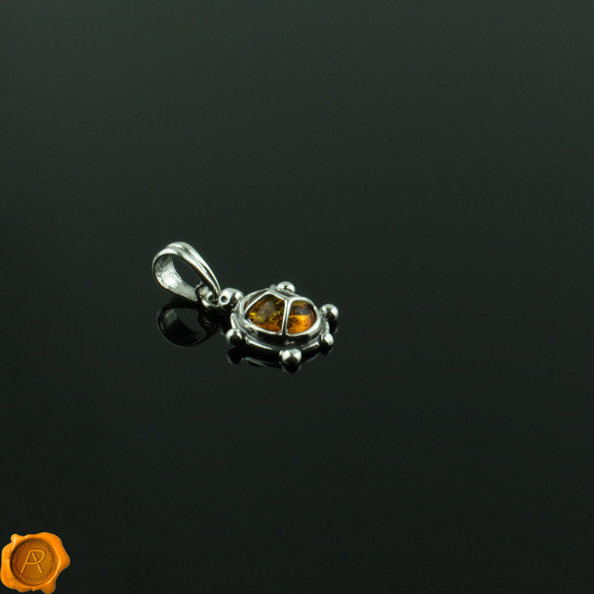 Amber Tortoise Pendant - Image 2