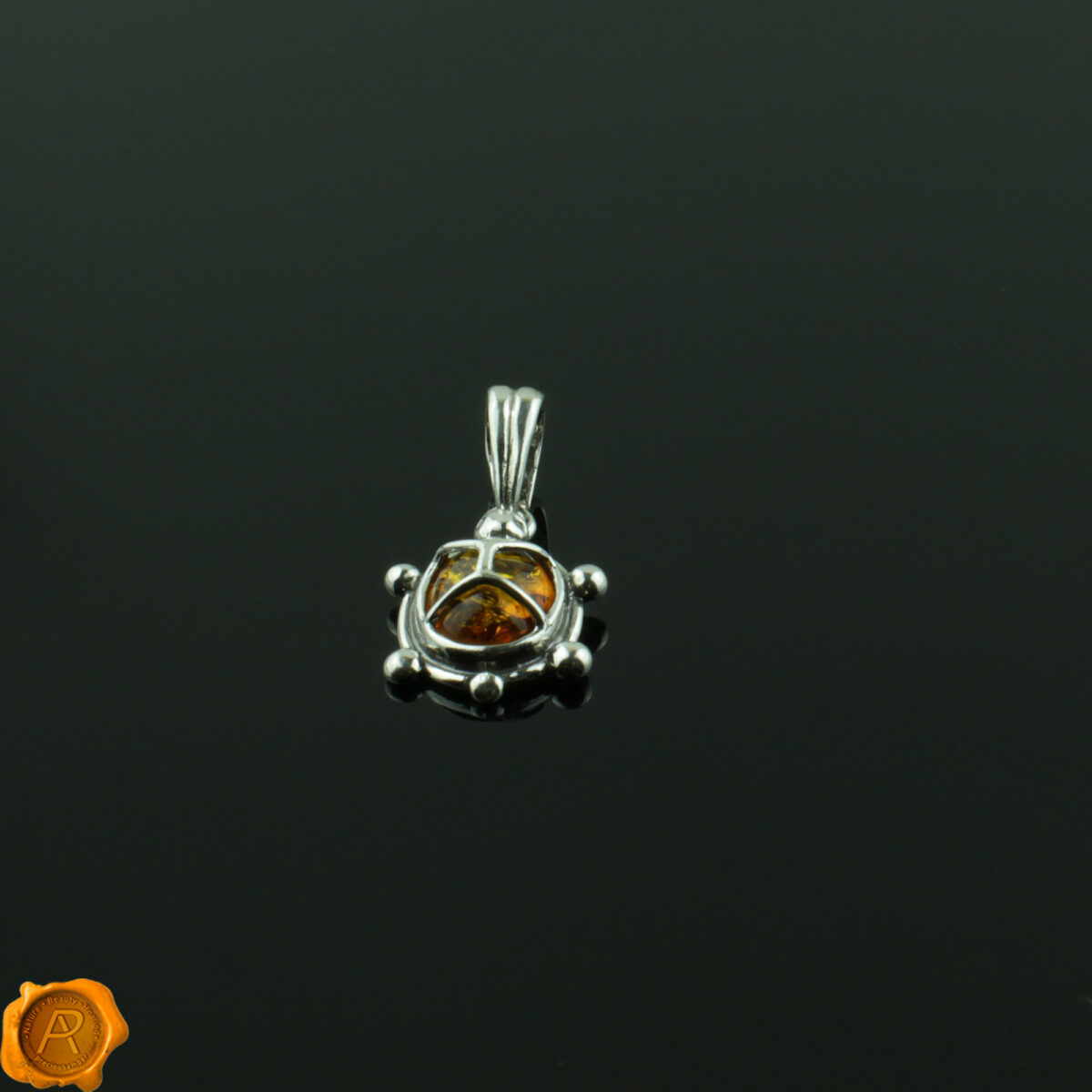 Amber Tortoise Pendant - Image 3