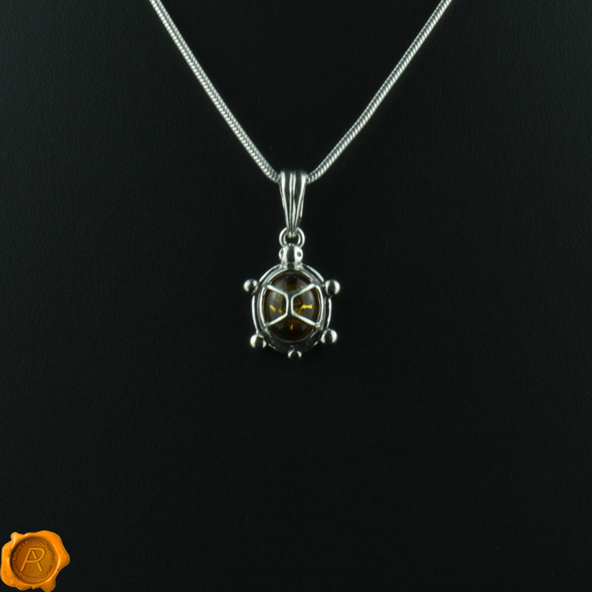 Amber Tortoise Pendant - Image 4