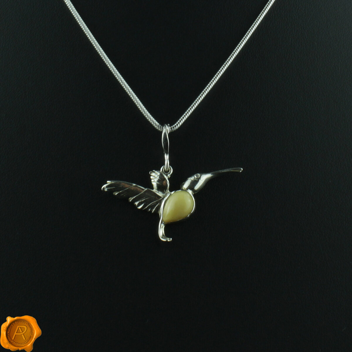 Hummingbird Amber Silver Pendant - Image 3
