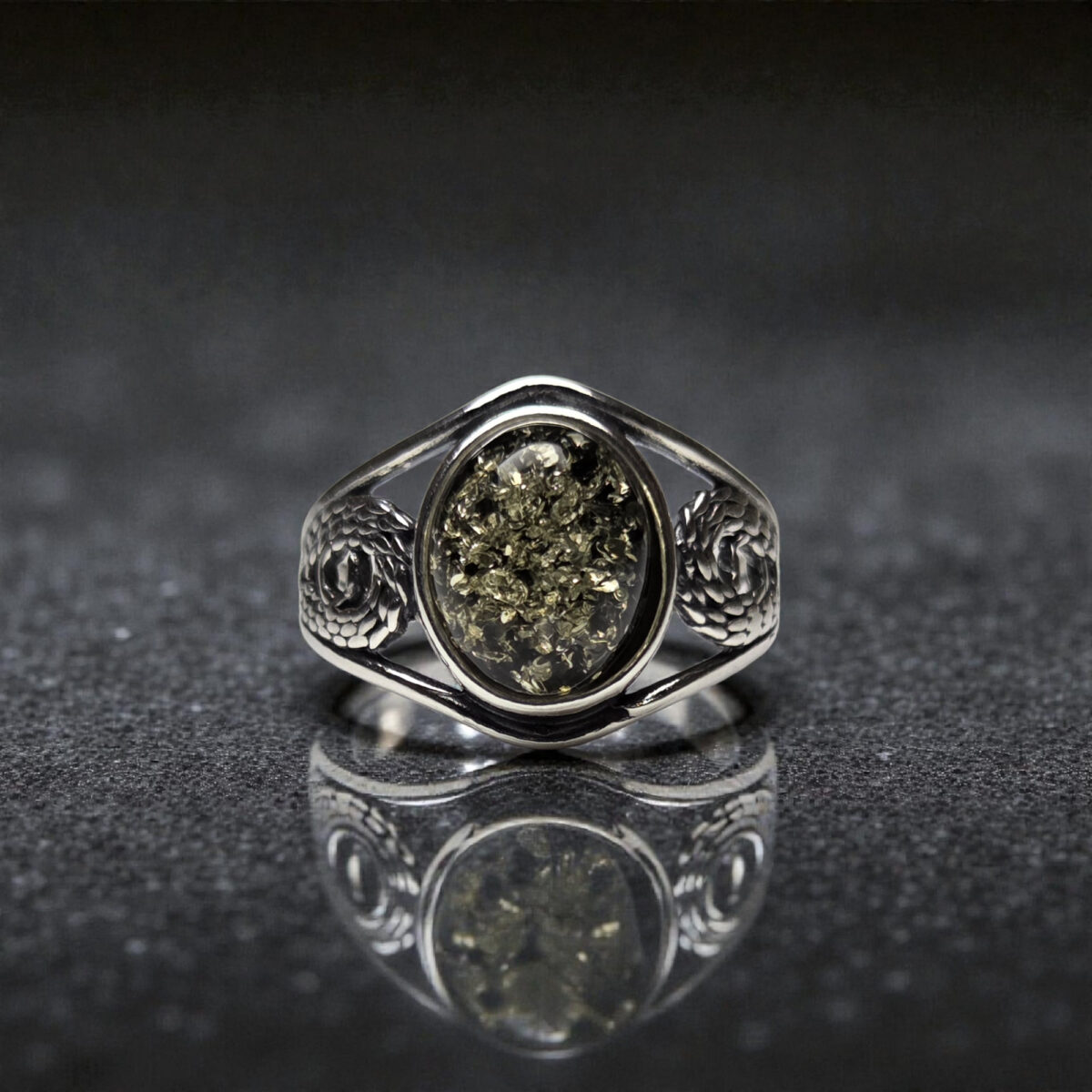 Green Amber Unisex Silver Ring - Image 2