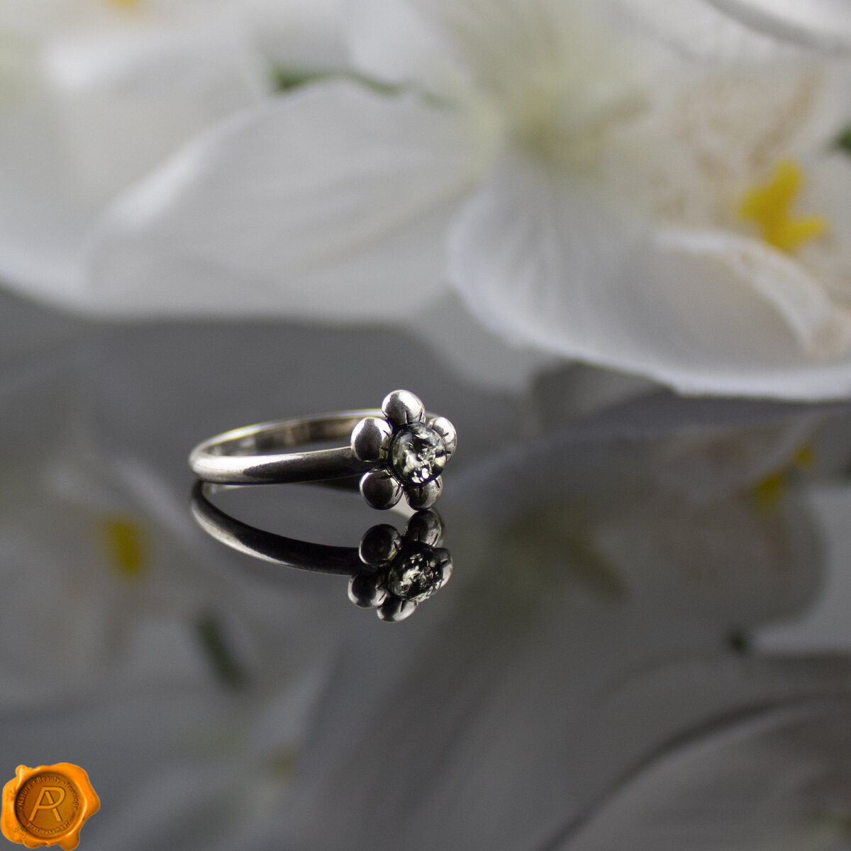 Green Amber Flower Ring - Image 1
