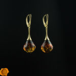 Luxurious Amber Gold Earrings - Image 2
