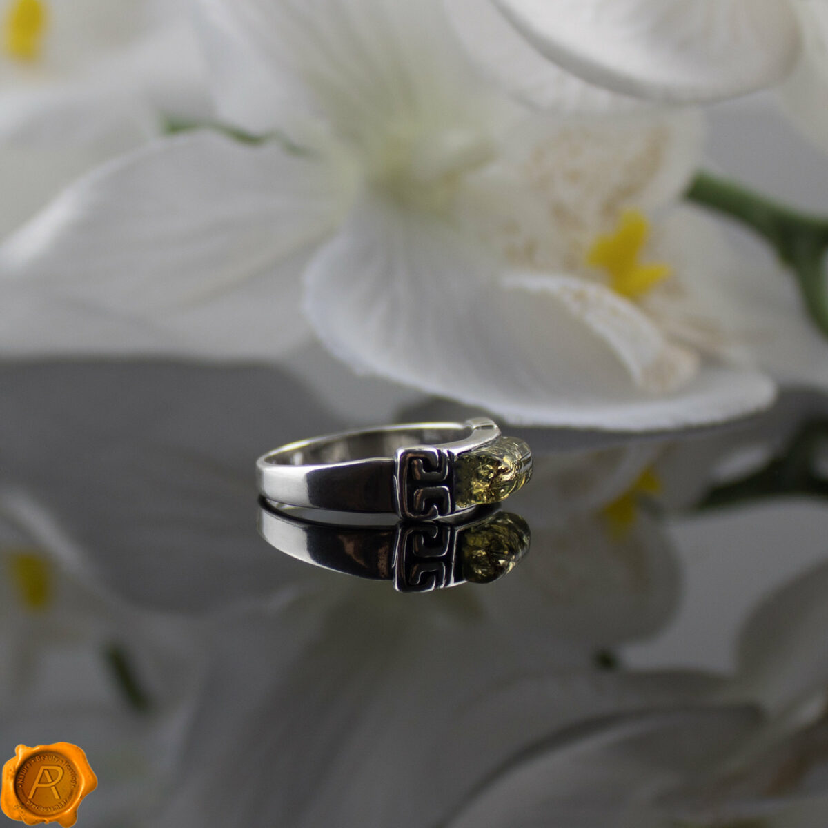 Celtic Green Amber Ring - Image 3