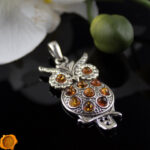 Large Owl Pendant Cognac - Image 2