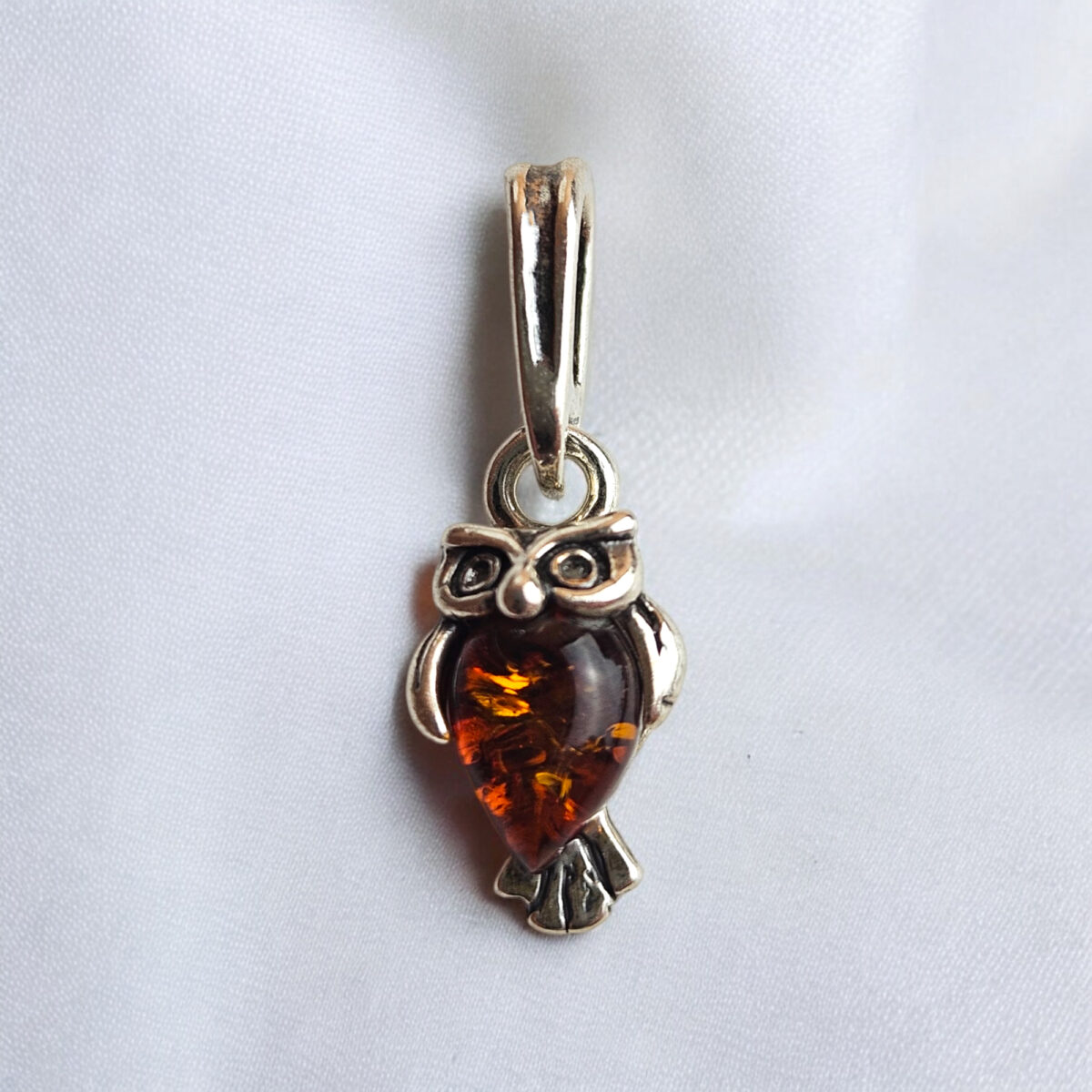 Dainty Amber Owl Silver Pendant - Image 4