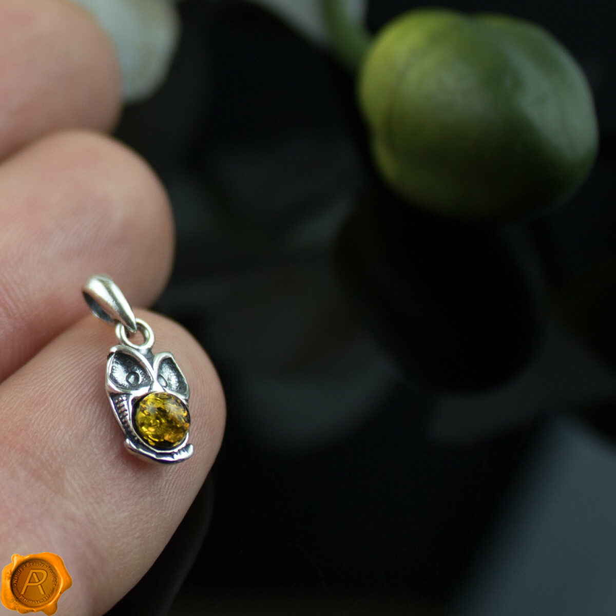 Green Amber Owl Pendant - Image 3
