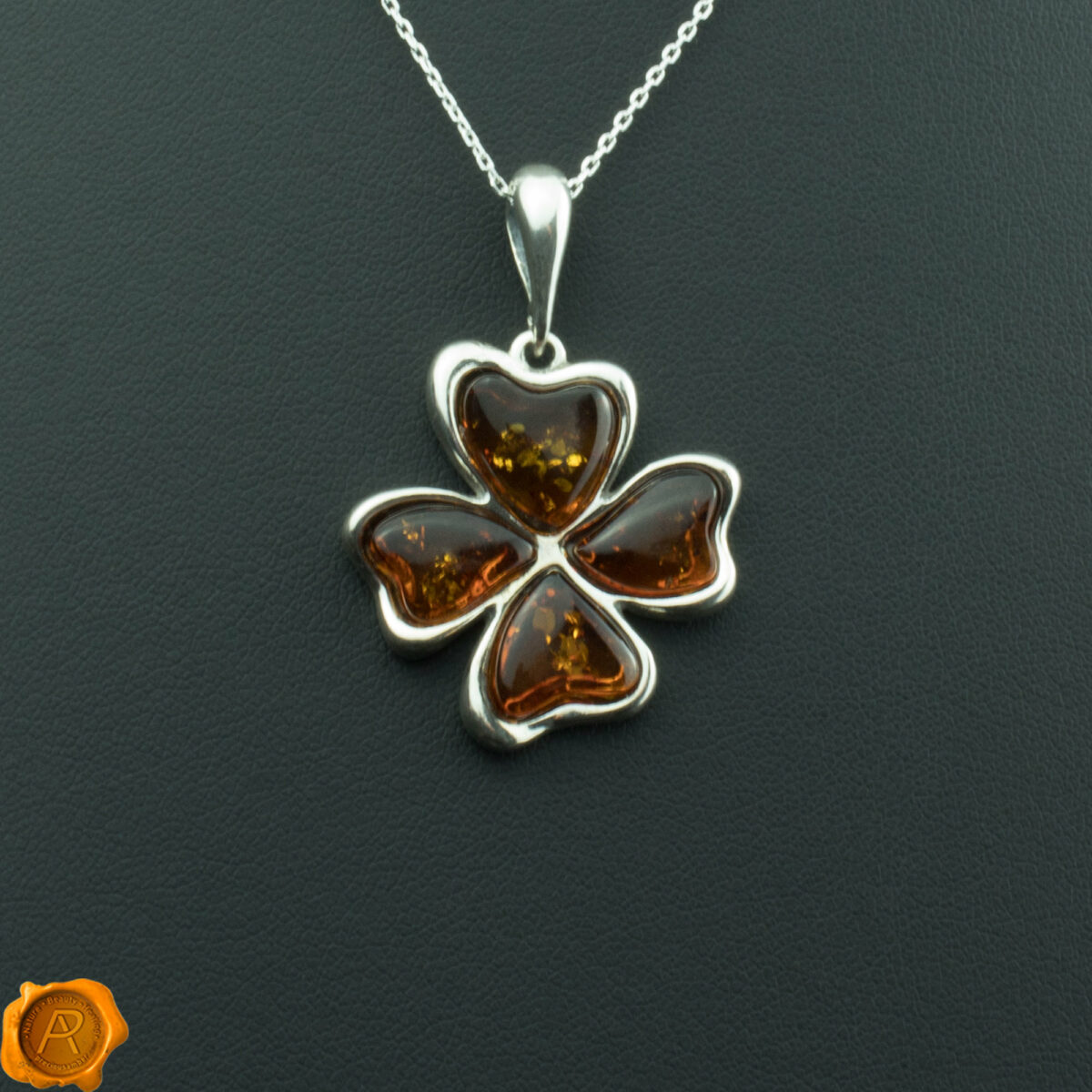 Cognac Amber Lucky Clover - Image 3