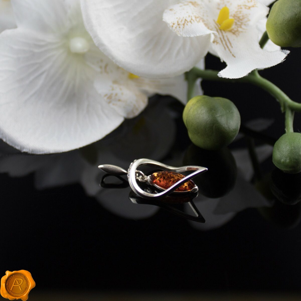 Geometric Amber Silver Pendant - Image 2