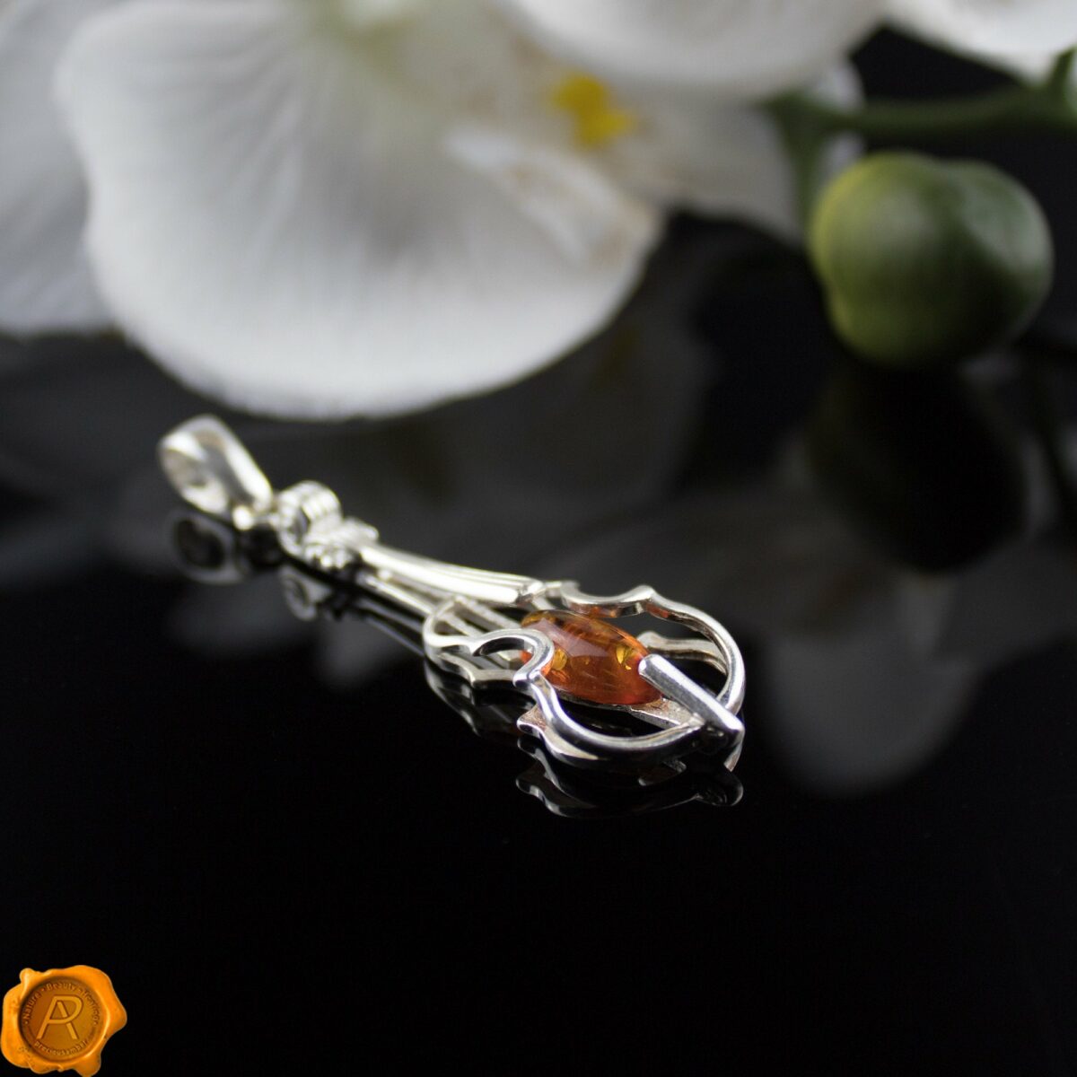 Amber Violin Pendant - Image 2