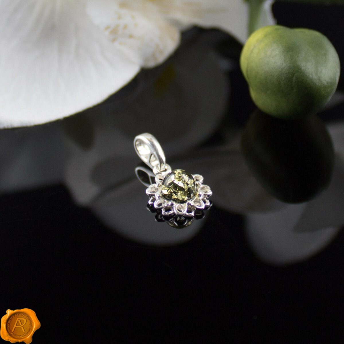 Dainty Green Amber Flower - Image 2