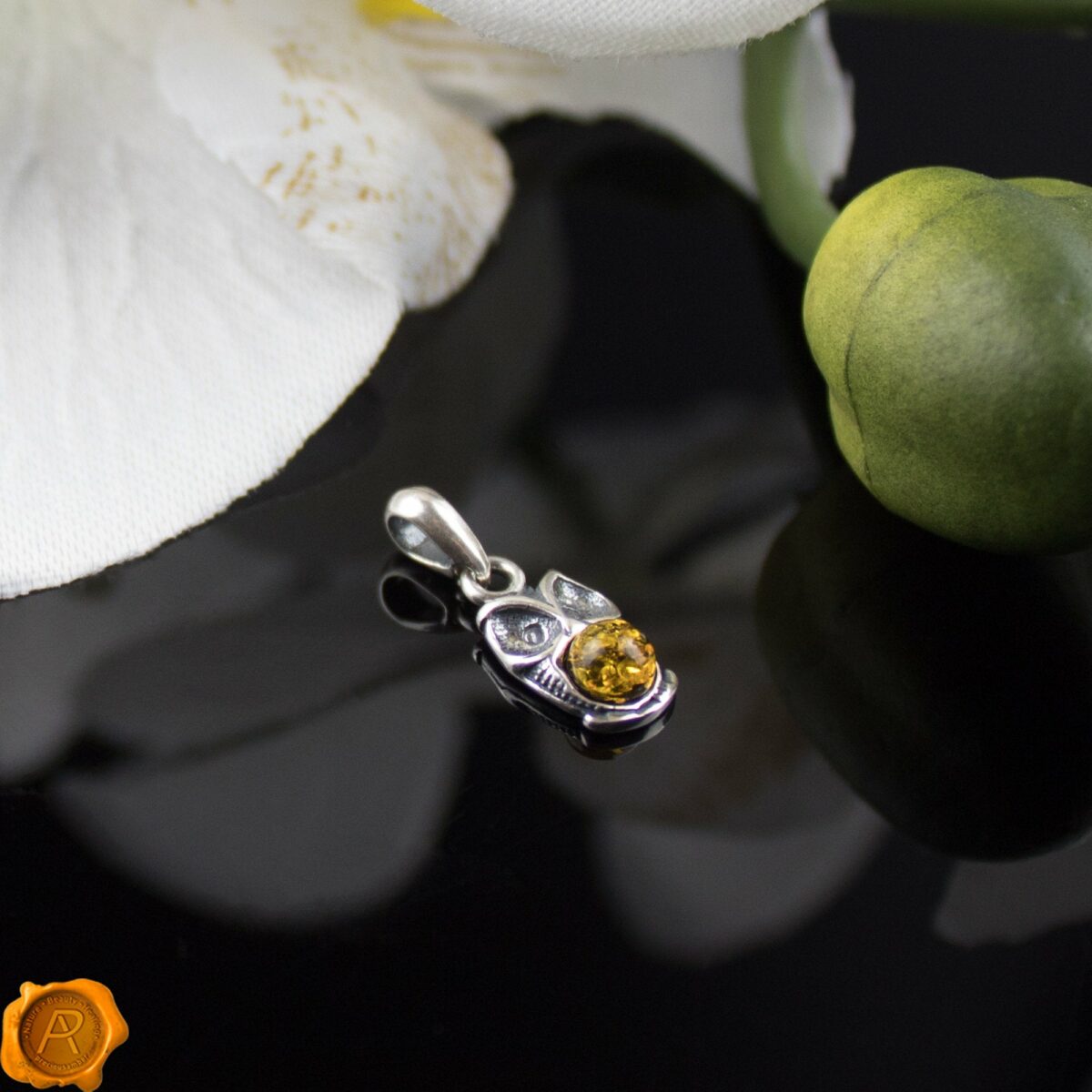 Green Amber Owl Pendant - Image 2