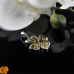 Green Amber Luck Clover Charm - Image 2
