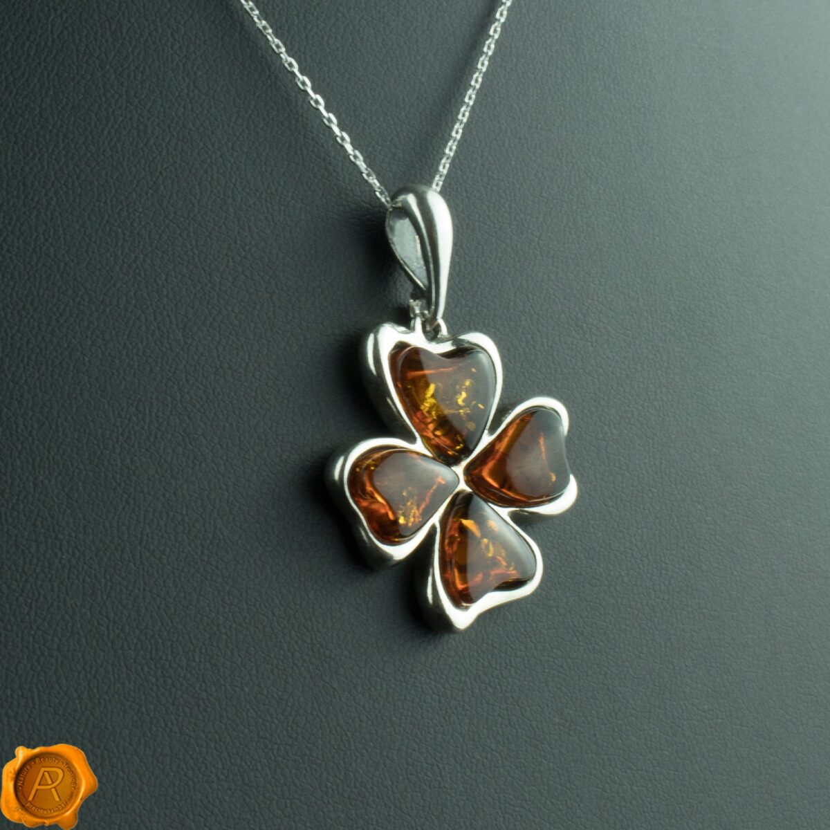 Cognac Amber Lucky Clover - Image 1