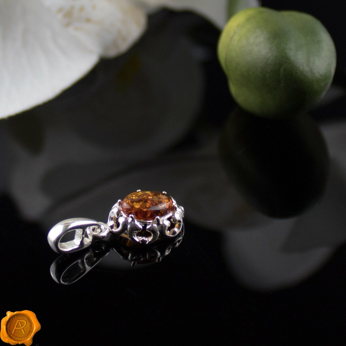 Dainty Amber Pendant - Image 2