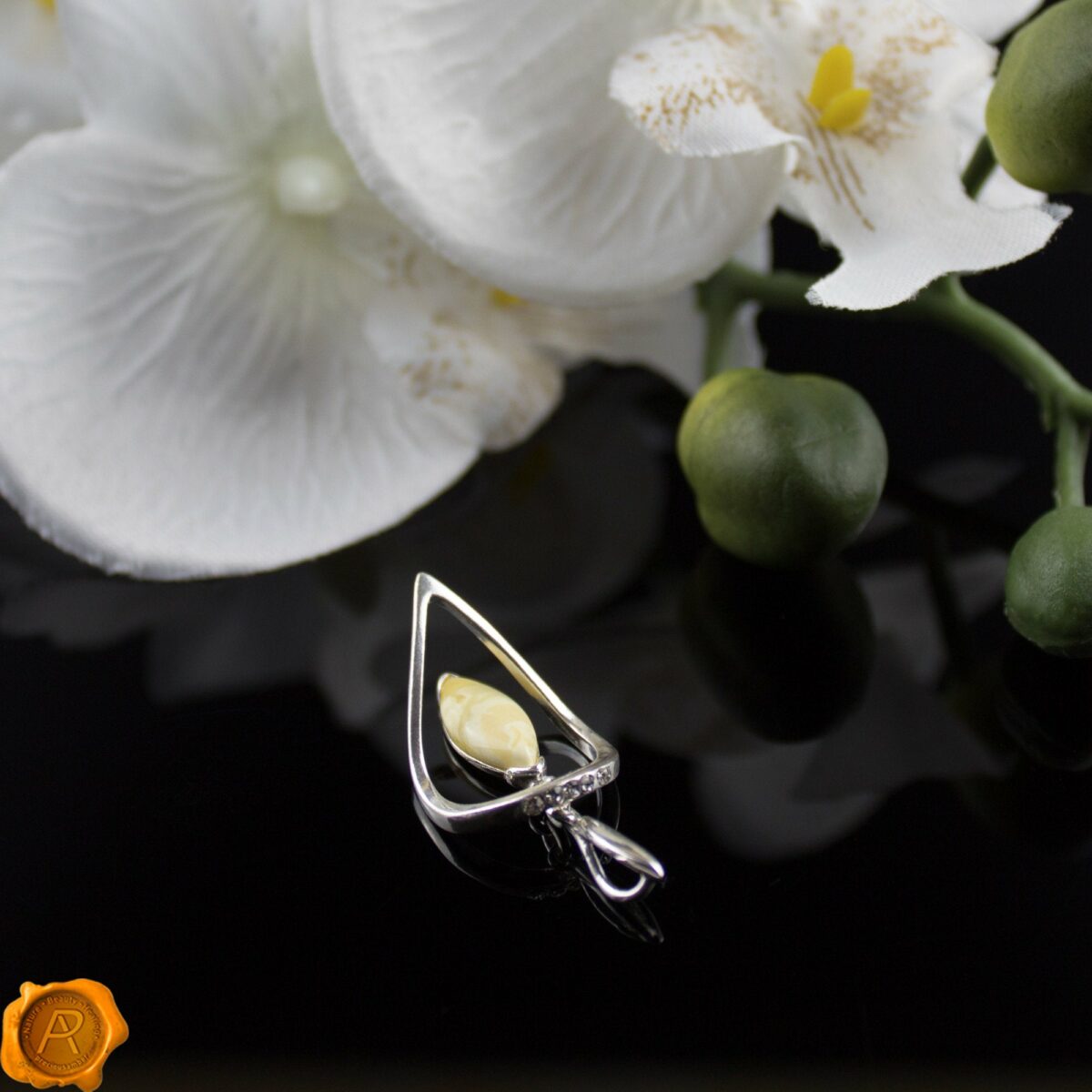 Geometric Amber Silver Pendant - Image 3