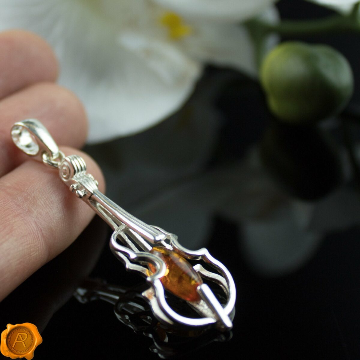 Amber Violin Pendant - Image 3