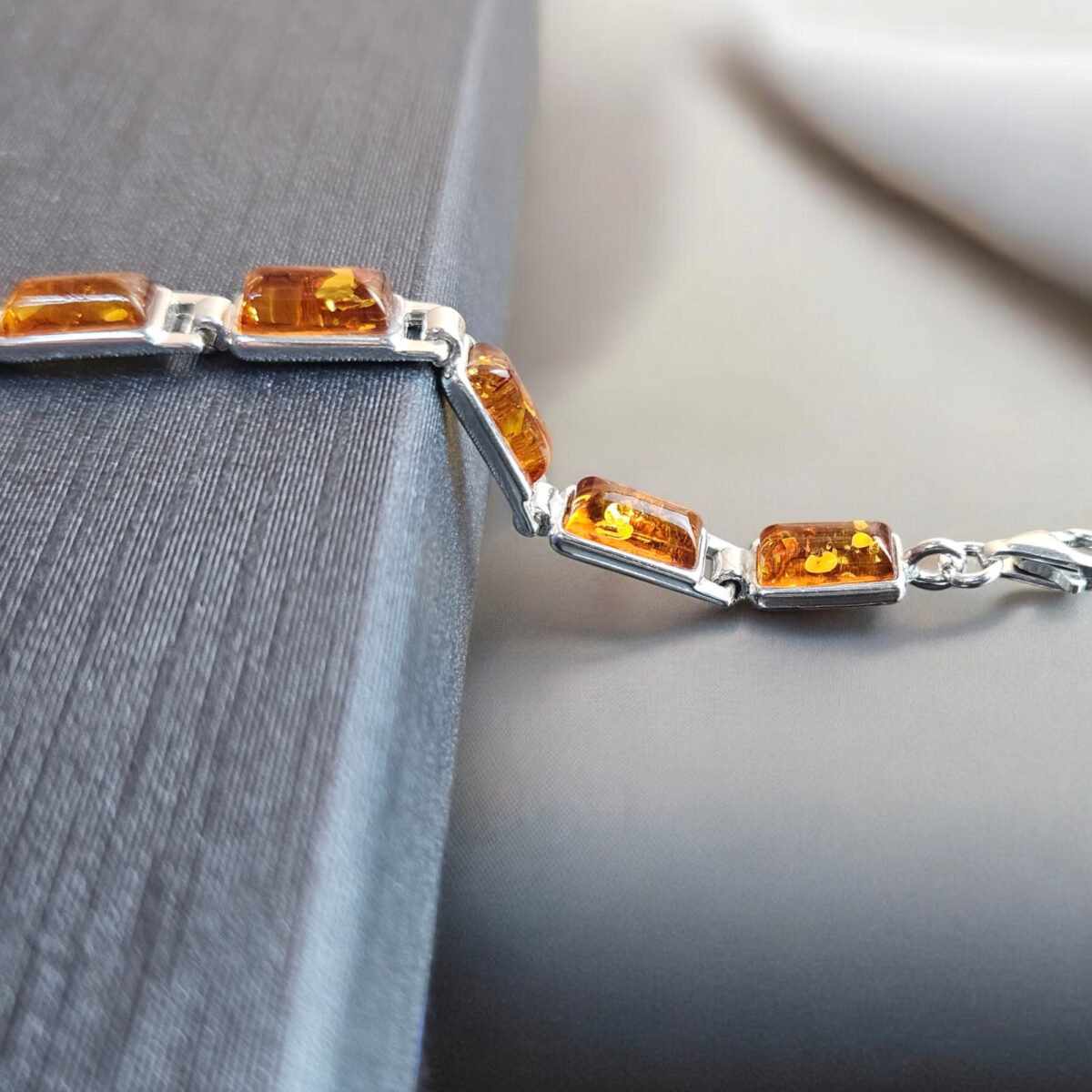 Amber Silver Unisex Link Bracelet - Image 5