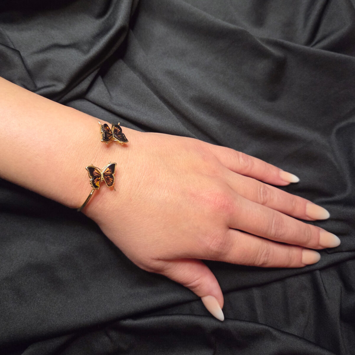 Carved Amber Butterfly Cuff Bracelet - Image 5