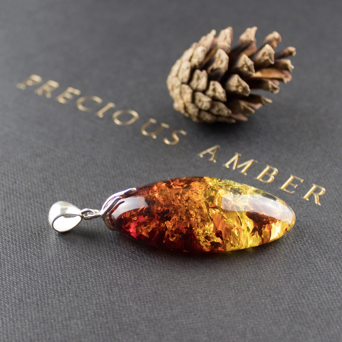 Luxurious Gradient Amber Pendant - Image 1