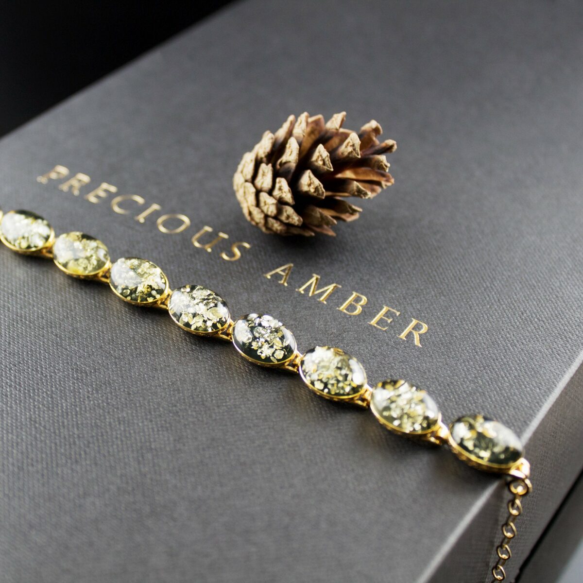 Green Amber Gold Bracelet - Image 1