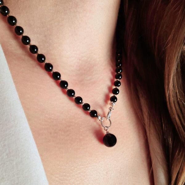 Cherry Baltic Amber Burgundy Charm Silver Pendant Necklace, Dainty Small Round Red Black Gemstone Minimalist Jewelry Set Women