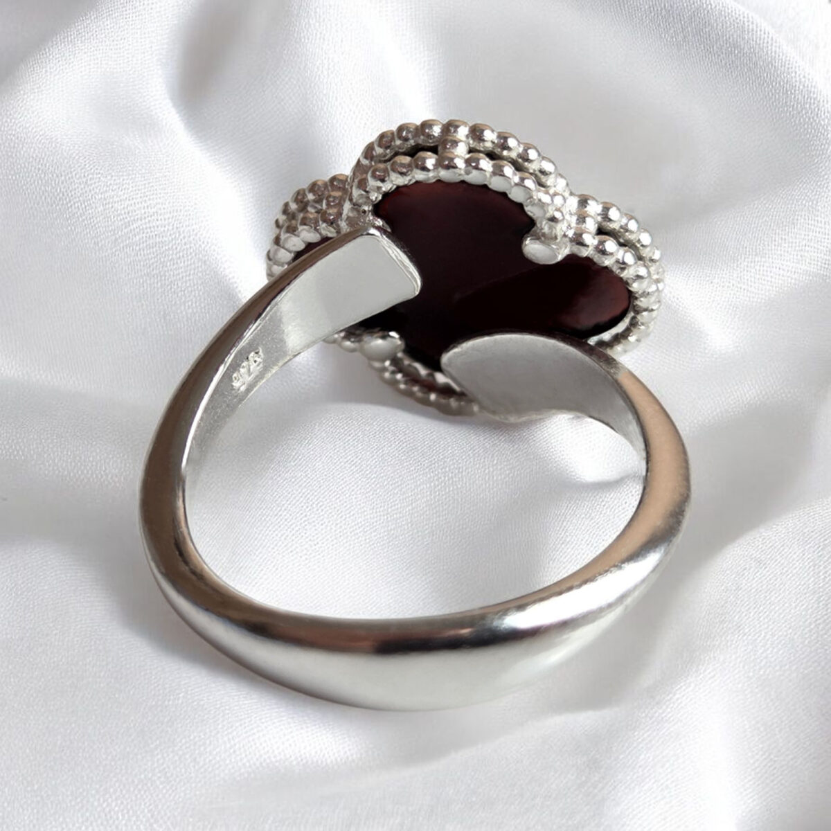 Adjustable-Black-Four-Leaf-Clover-Silver-Ring-for-Luck-Cherry-Red-Baltic-Amber-Gemstone-Crystal-Protection-Jewelry-Rings-for-Girls-Women Adjustable Four Leaf Clover Cherry Amber Ring - Image 3