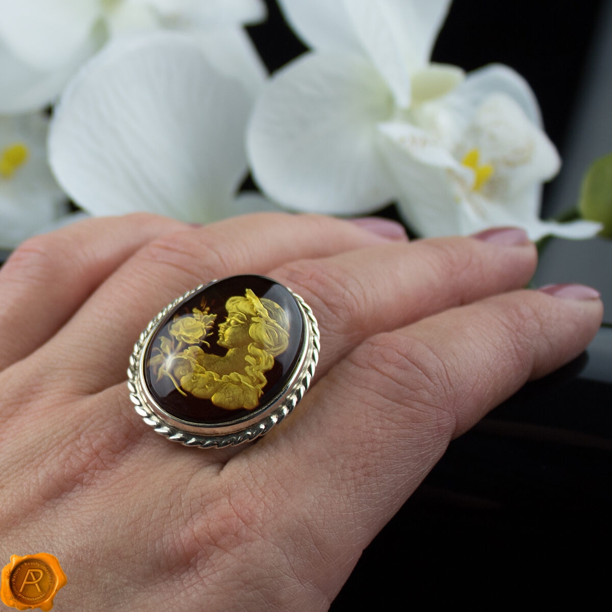 Amber Cameo Maiden Ring - Image 2