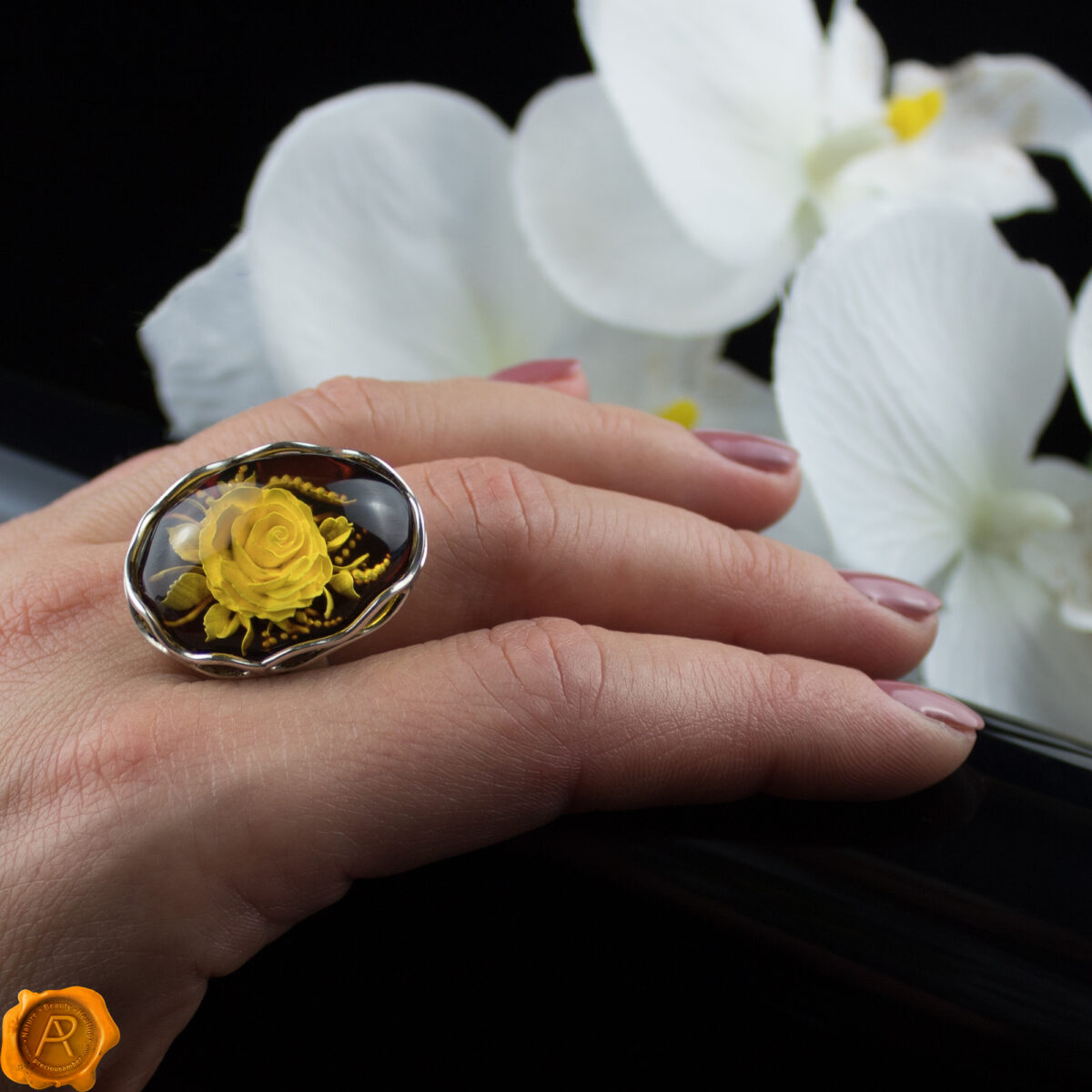 Amber Rose Cameo Ring - Image 2
