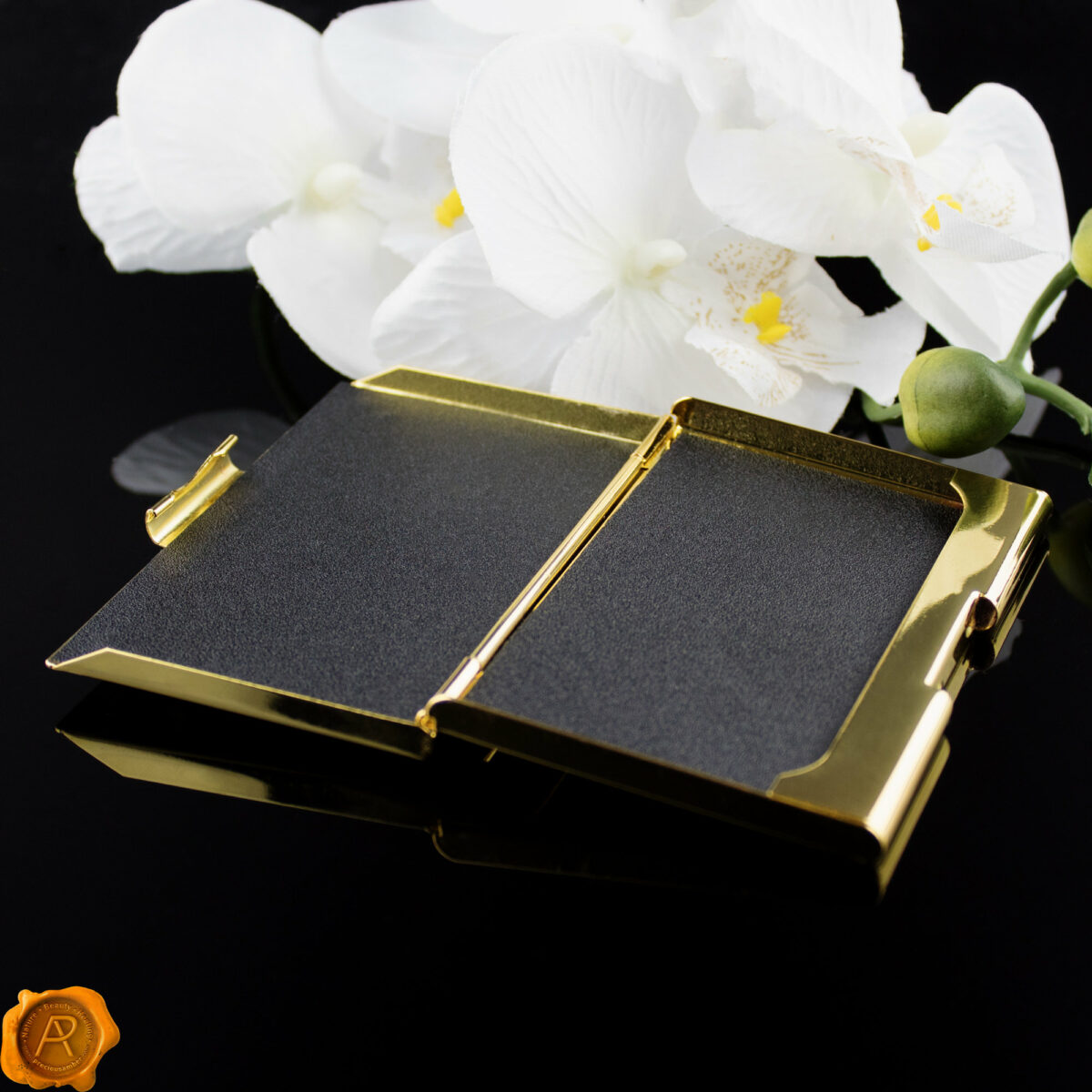 Luxurious Amber Business Card Case - Image 3