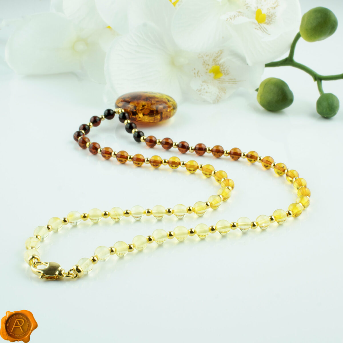 Amber Gold Amulet Necklace - Image 3