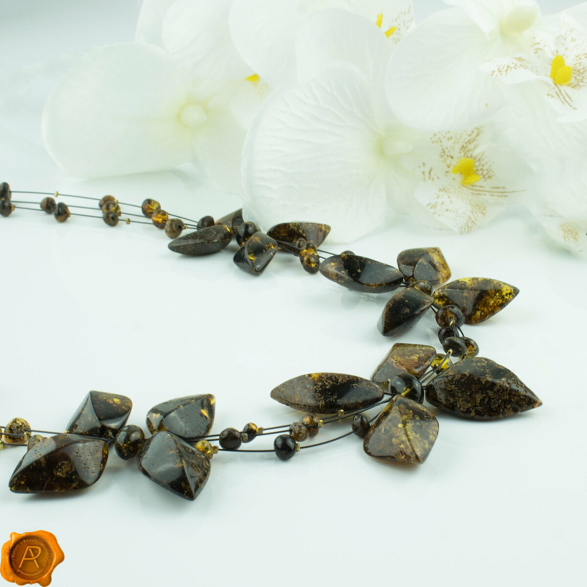 Amber Flower Necklace Green - Image 3