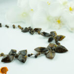 Amber Flower Necklace Green - Image 3