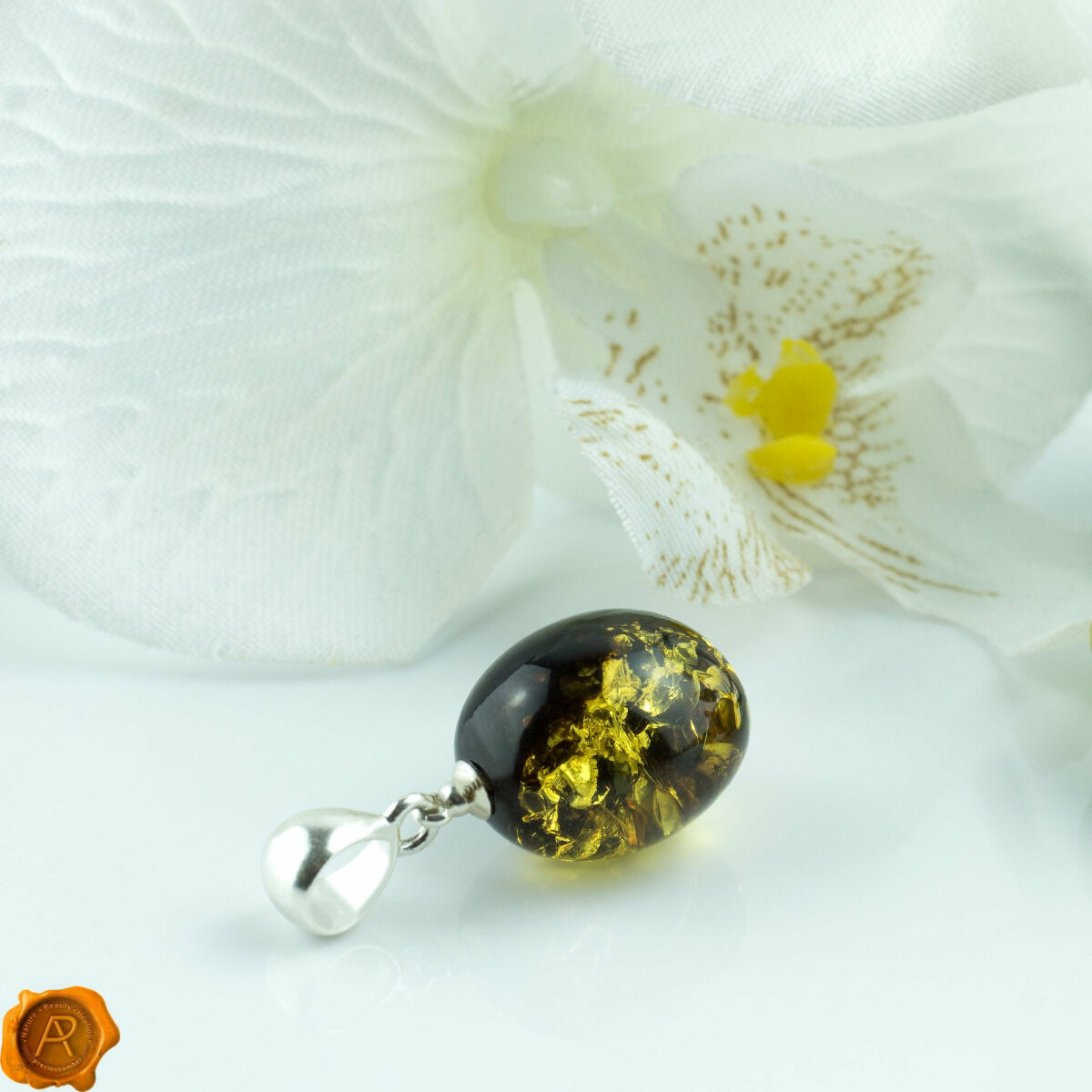 Green Amber Large Olive - Image 1