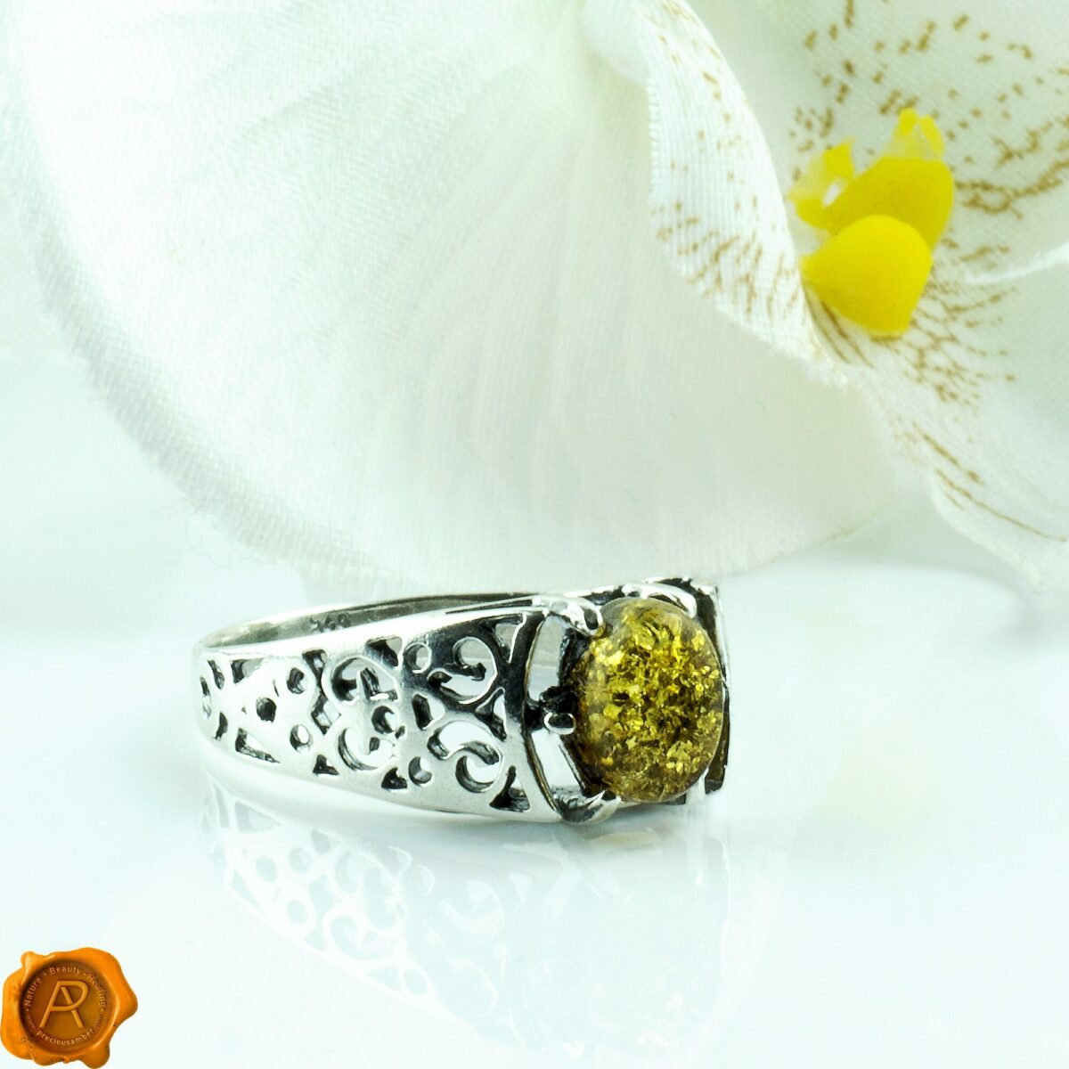 Unisex Green Amber Ring - Image 2