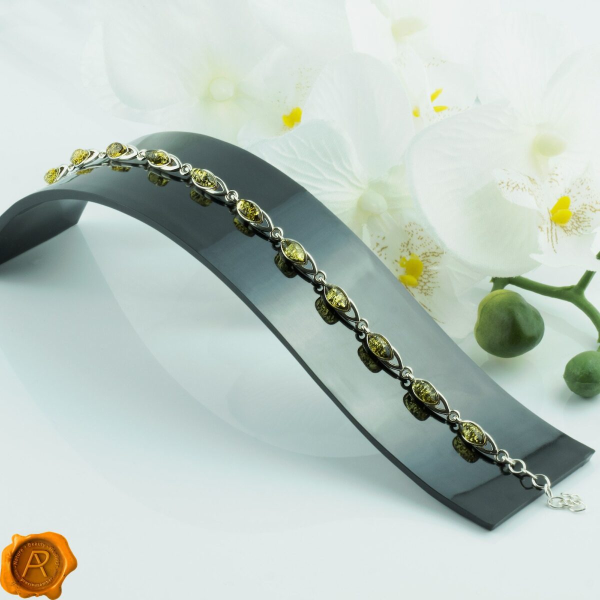 Stunning Green Baltic Amber Silver Linked Bracelet Green Amber Silver Bracelet - Image 2