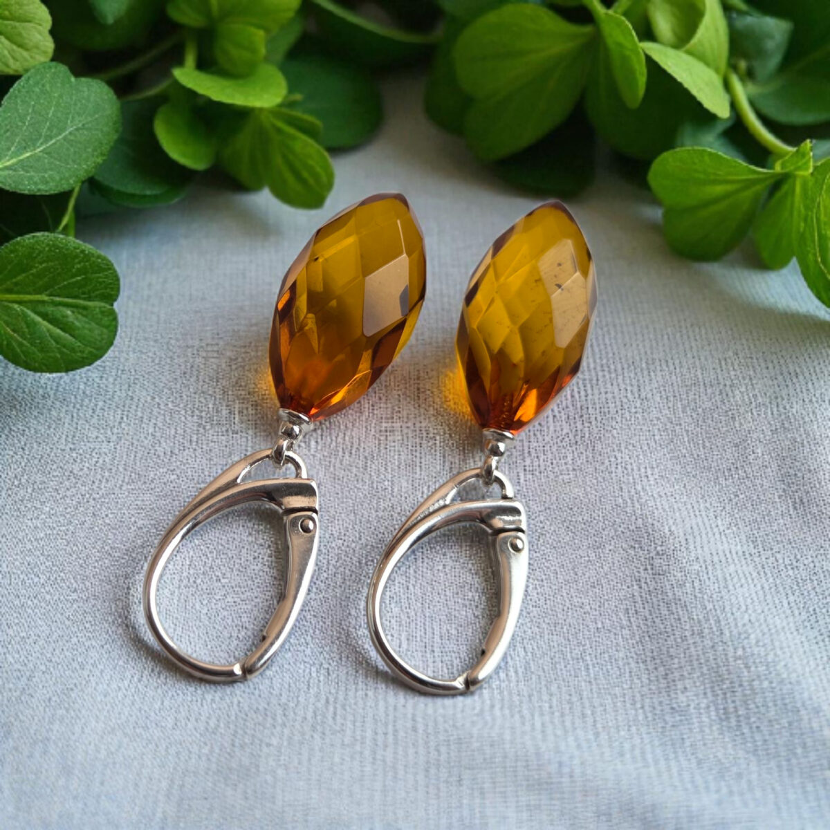 Earring-Faceted-Gemstone-Natural-Honey-Baltic-Amber-Drop-Teardrop-Earrings-Lever-Back-Sterling-Silver Faceted Amber Drop Silver Earrings - Image 2