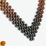 Luxury Amber V Necklace - Image 4
