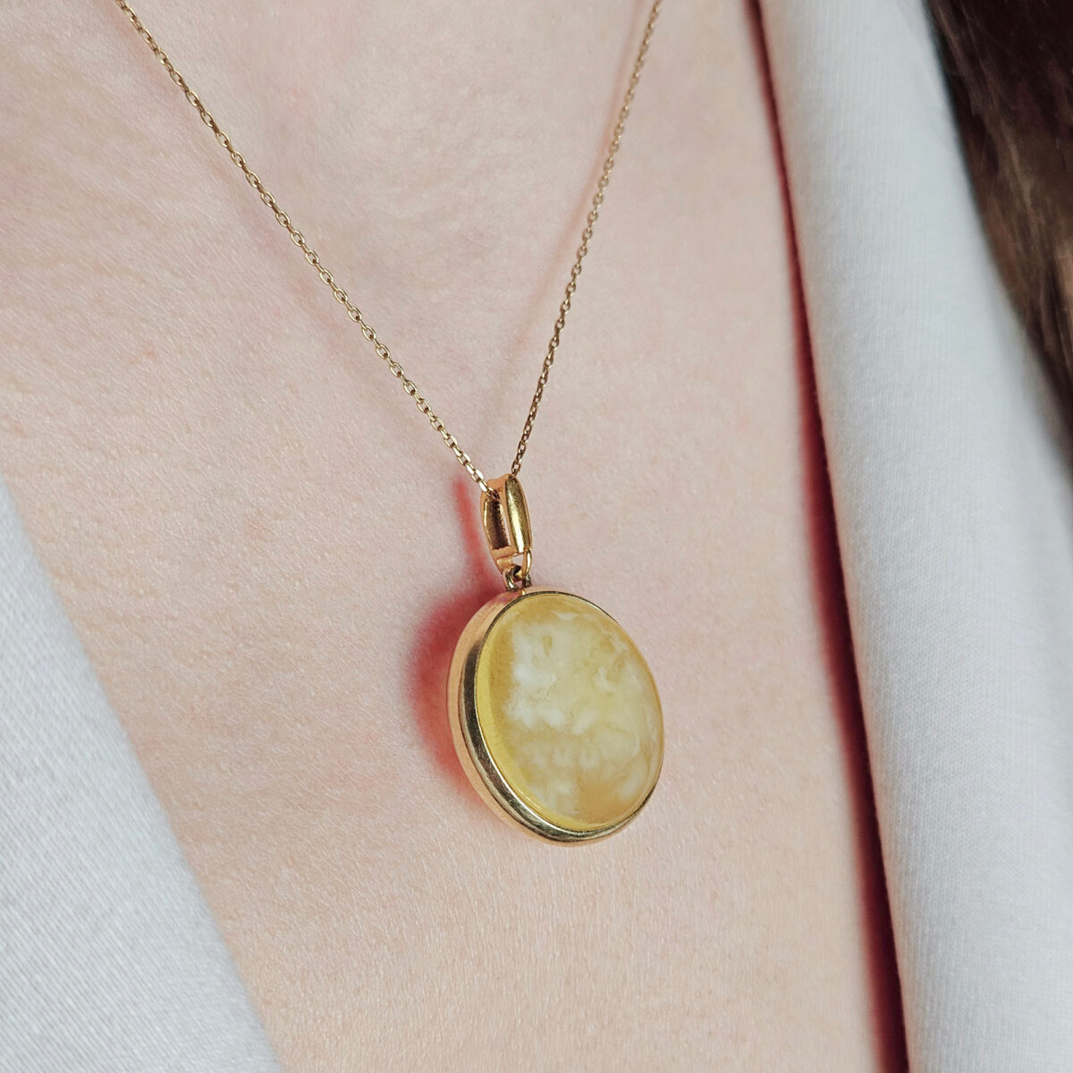 Amber Tree of Life Gold Pendant - Image 3