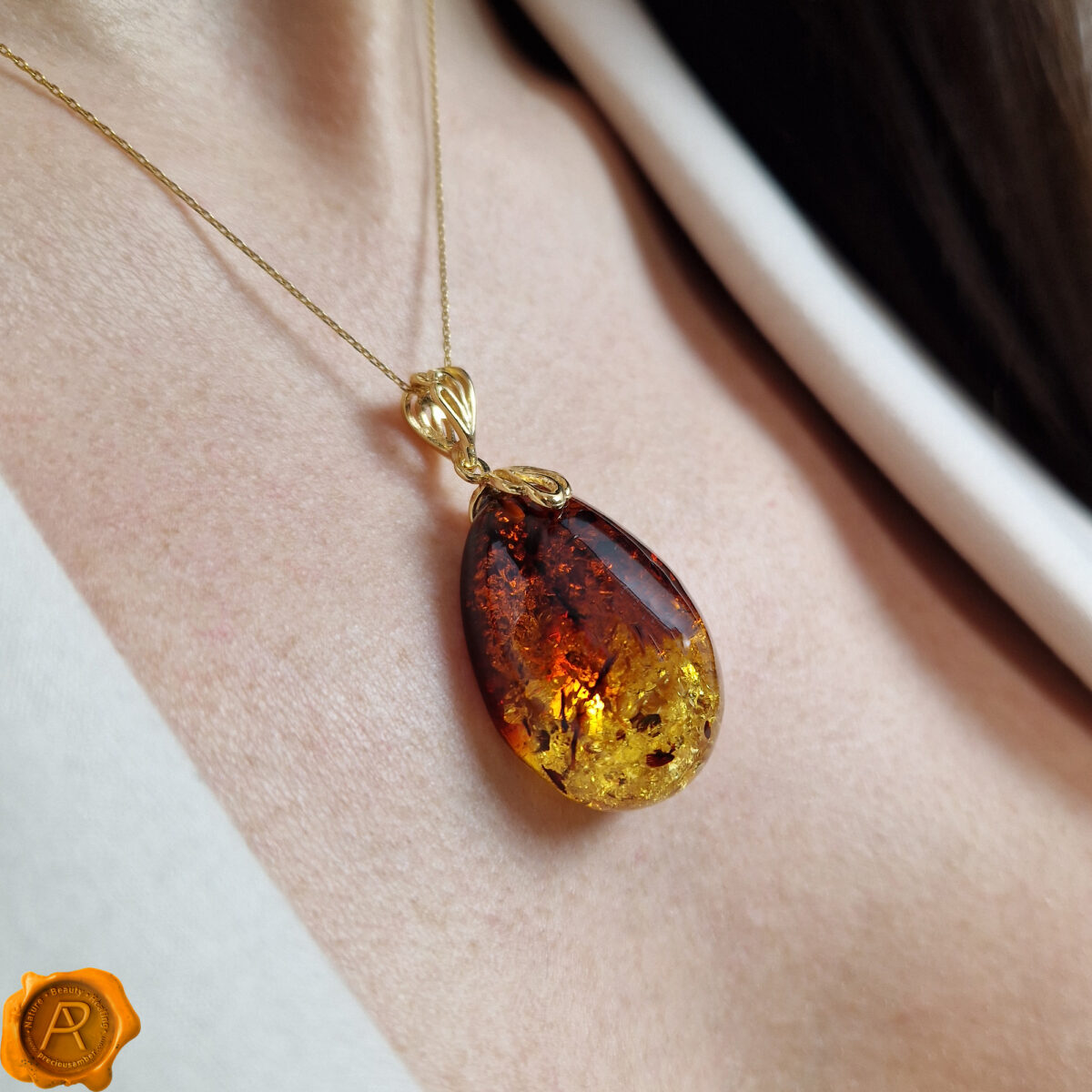 Luxurious Amber Gold Teardrop - Image 2