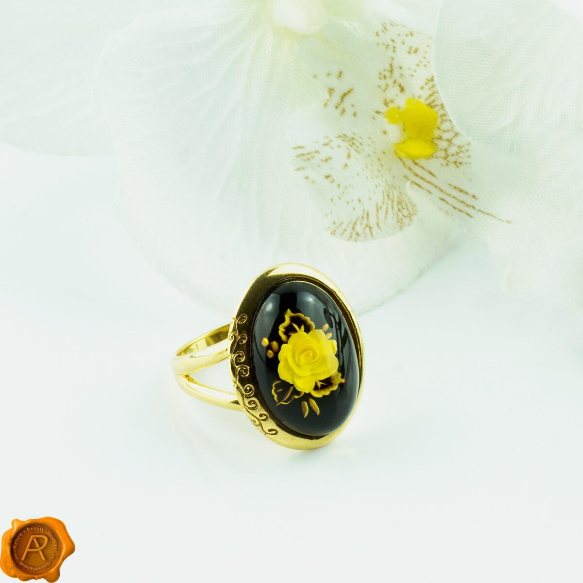 Amber Gold Cameo Ring - Image 1