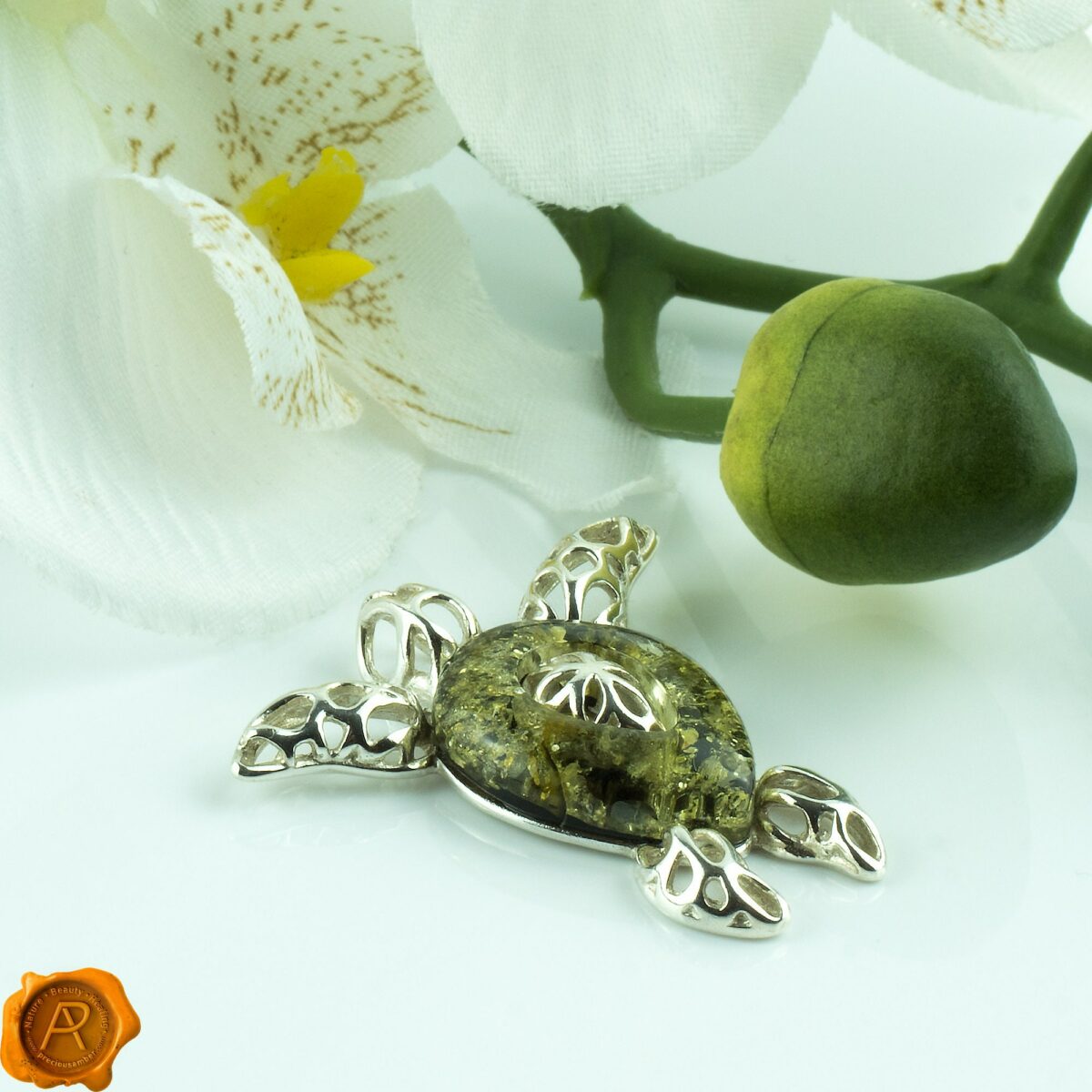 Green Amber Turtle Pendant - Image 4